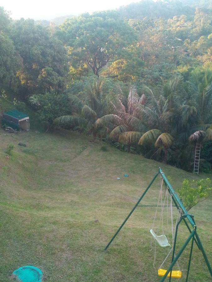 A La Montagne Apartment Le Morne-Vert Luaran gambar